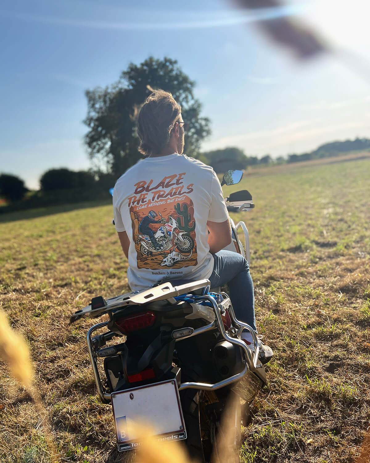 Blaze The Trails - T-shirt - Off-white – Butchers & Barons