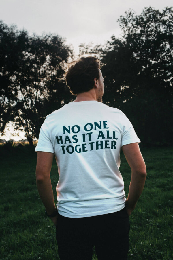 No one has it all together - T-shirt - Off-white